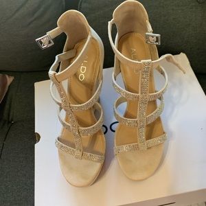 Aldo tan suede wedge sandals! Perfect for a wedding, bridal, or baby shower